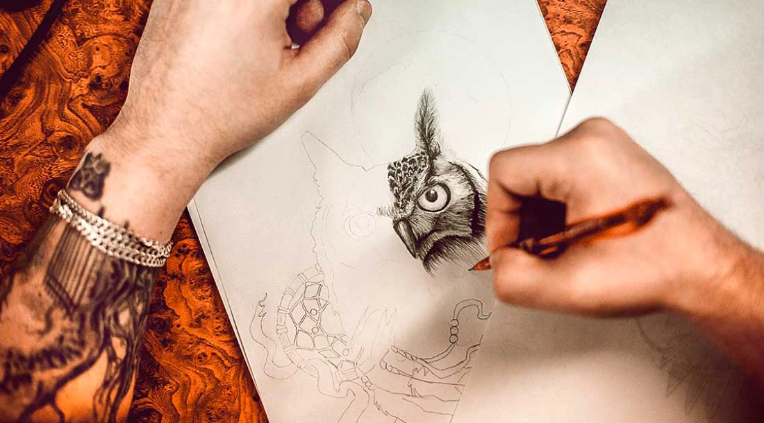 Чебоксарцы «рисуют» на теле черепа и розы